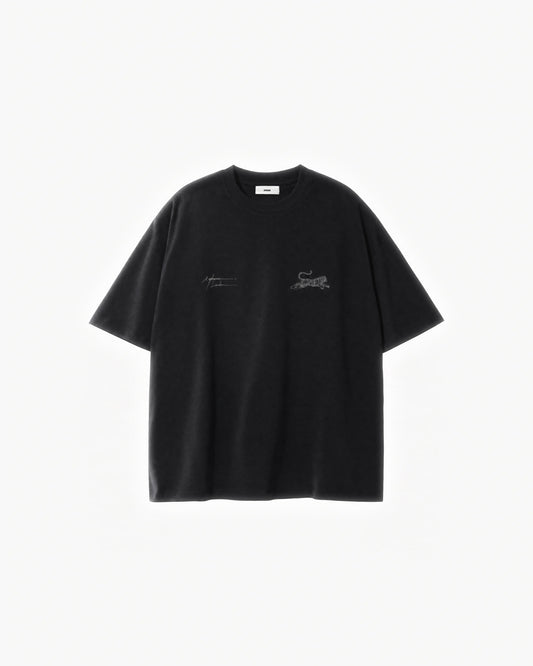 Tiger Signature Tee in Black – flat lay, front view