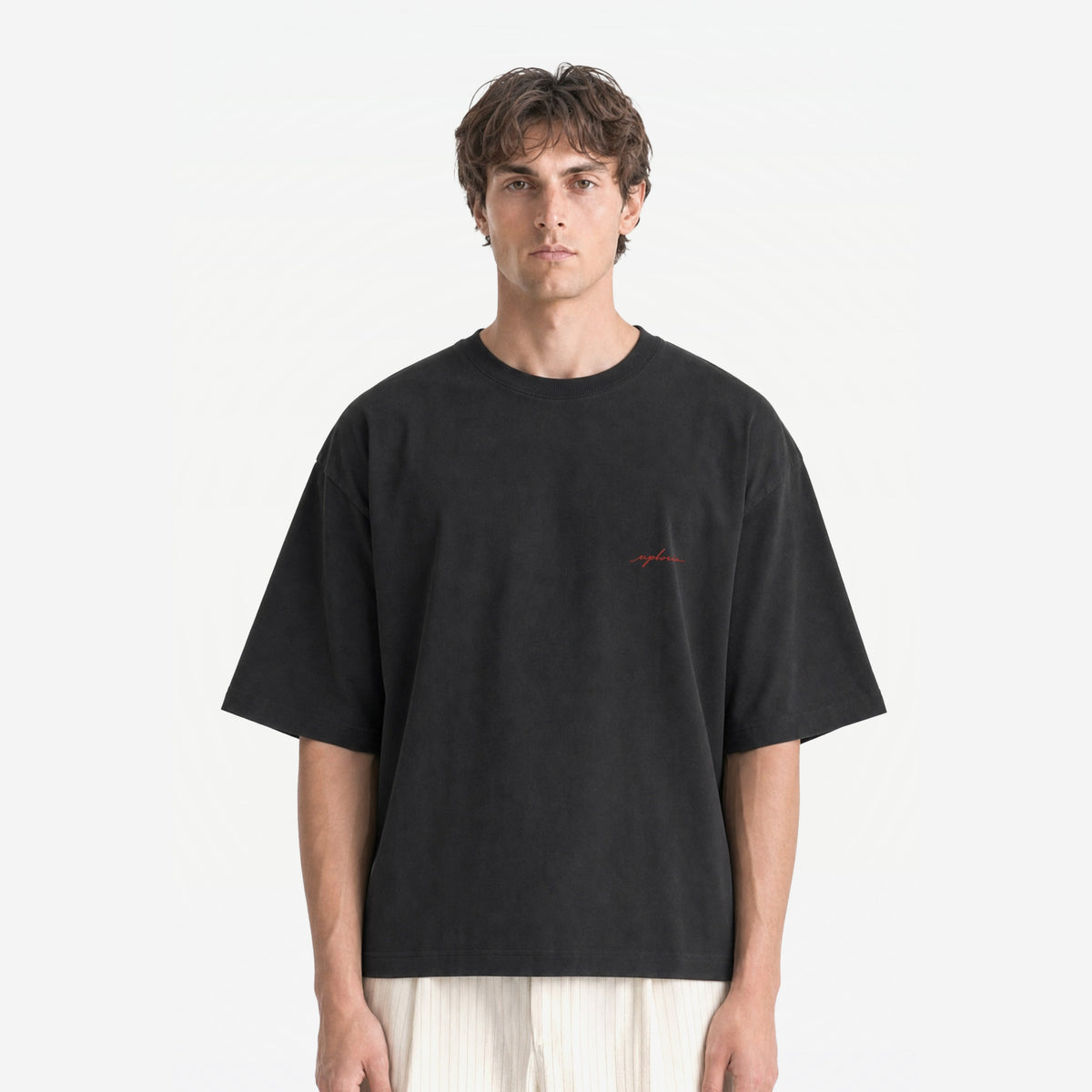 Amore Amore Tee in Black Red – worn by model, front view