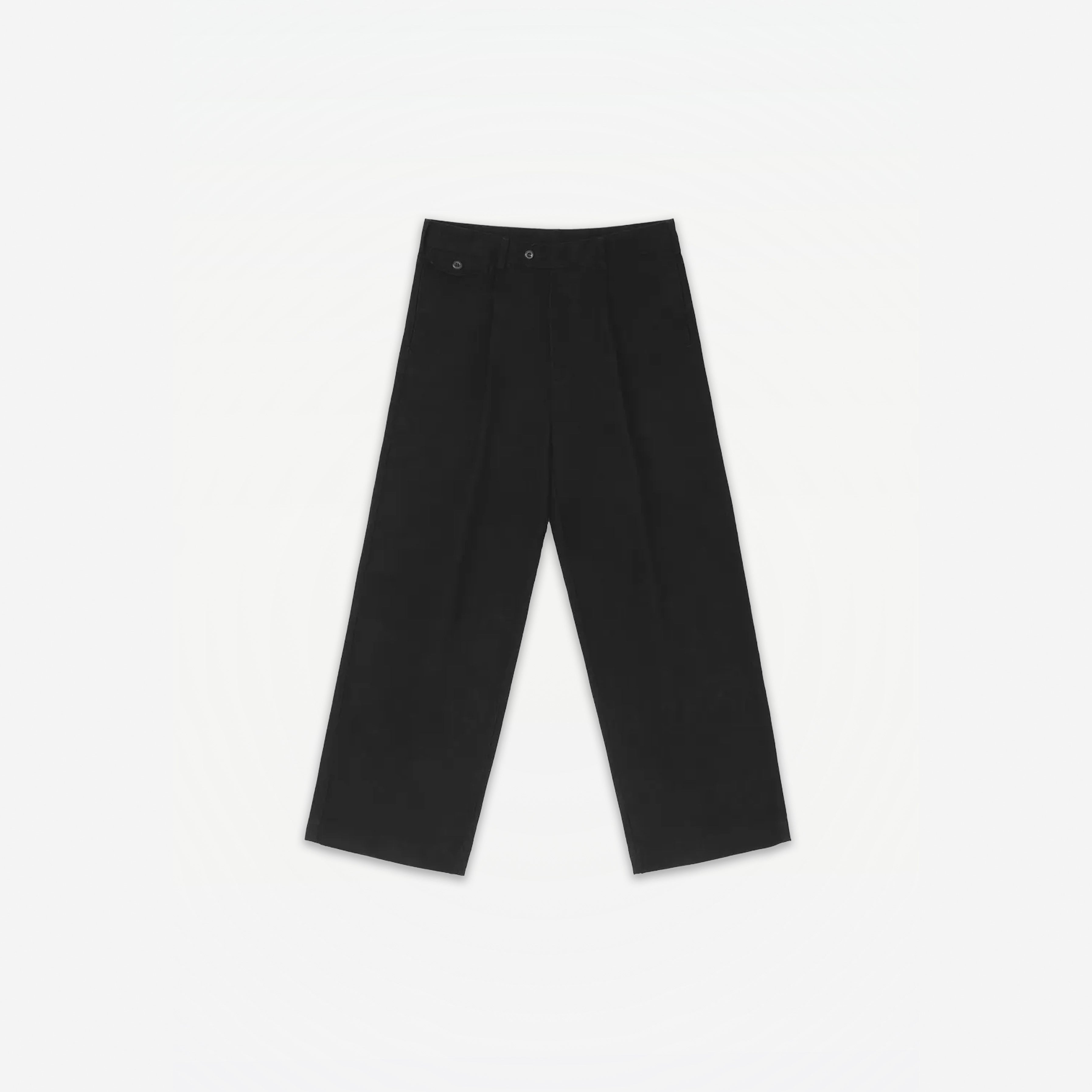 Como Tailored Pants in Black – flat lay, front view