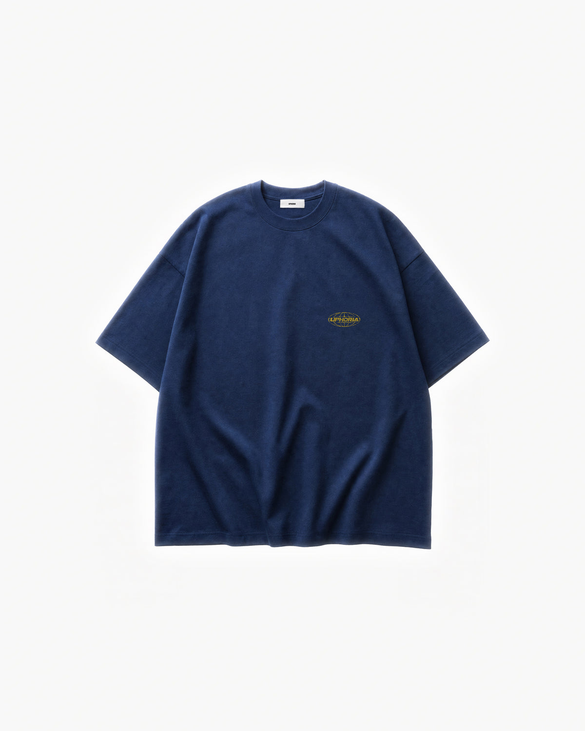 Globe Tee in Navy – flat lay, front view