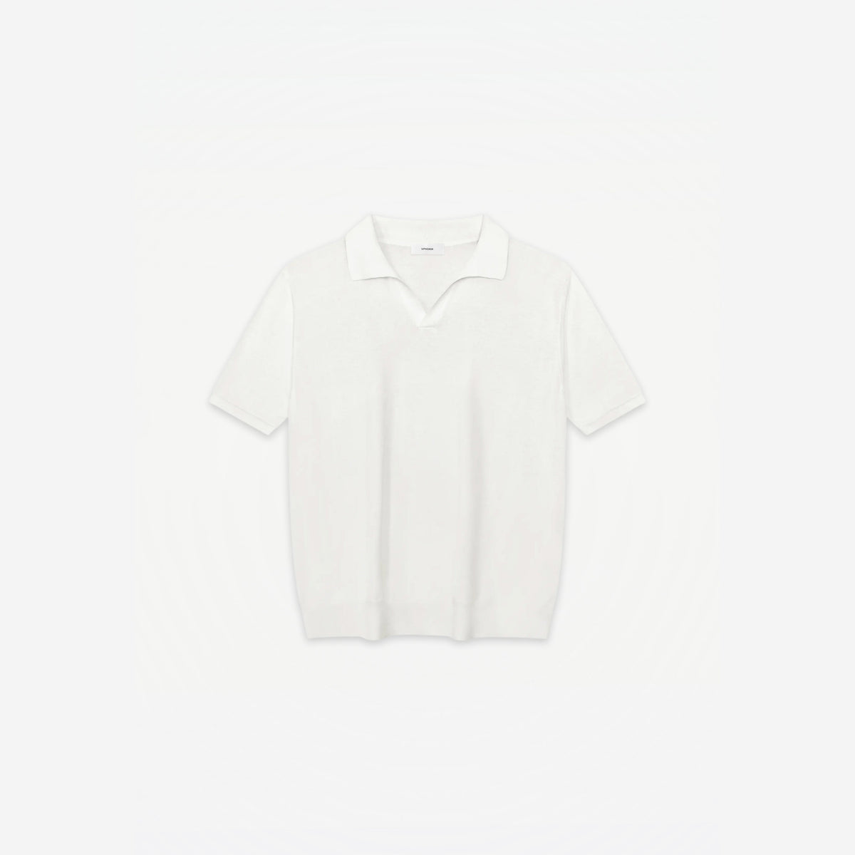 Bellagio Polo in Bianco – flat lay, front view